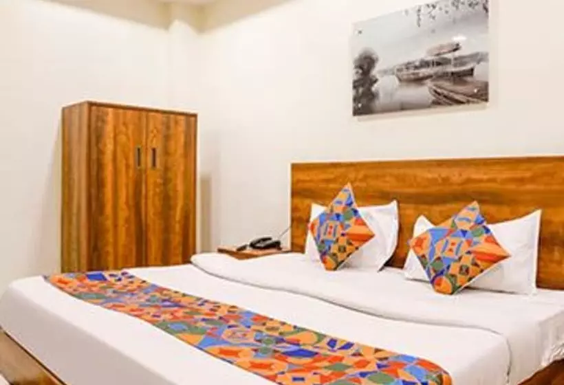 Fabhotel Leo Pride