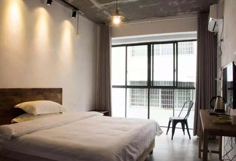 Geographer Hostel