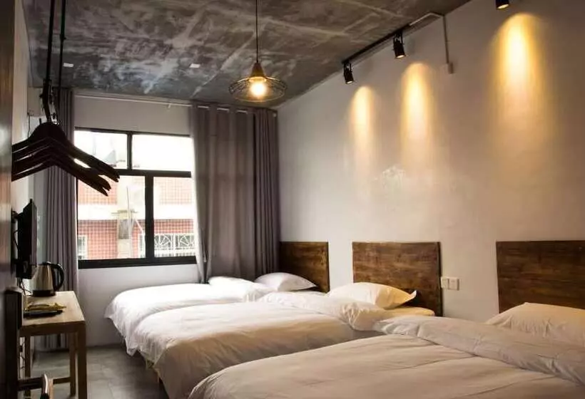 Geographer Hostel