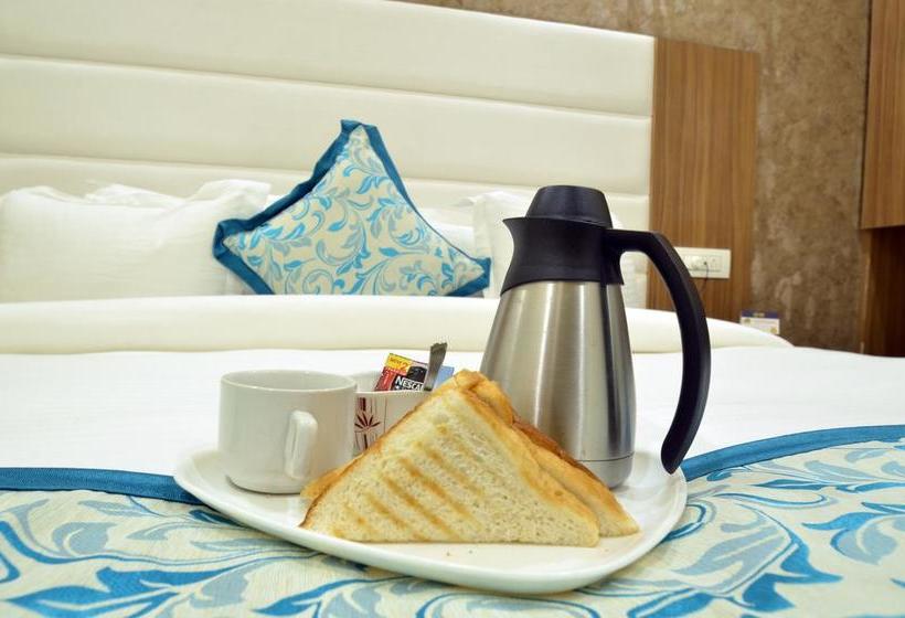 בית מלון כפרי Capital O 8510 Welcome Inn