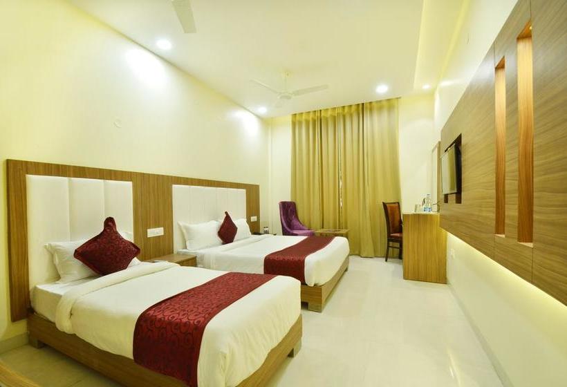 בית מלון כפרי Capital O 8510 Welcome Inn