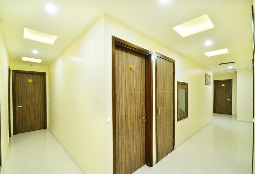 בית מלון כפרי Capital O 8510 Welcome Inn