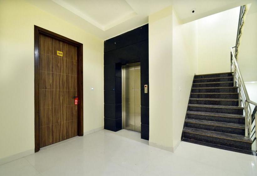 בית מלון כפרי Capital O 8510 Welcome Inn