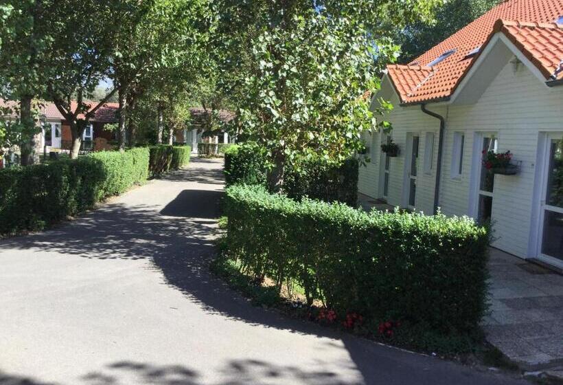 בית מלון כפרי Chez Mireille Reingam Park