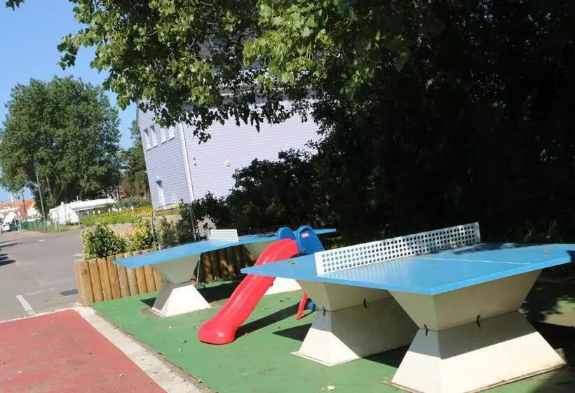 هتل Chez Mireille Reingam Park