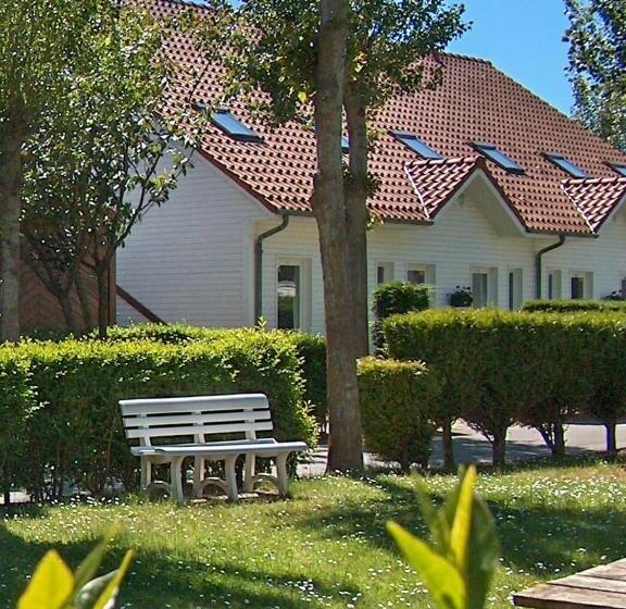 בית מלון כפרי Chez Mireille Reingam Park