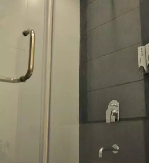Mango Hotels Tansha Regal