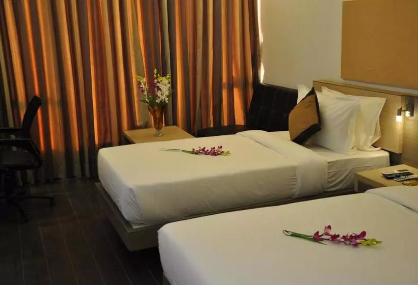 Mango Hotels Tansha Regal