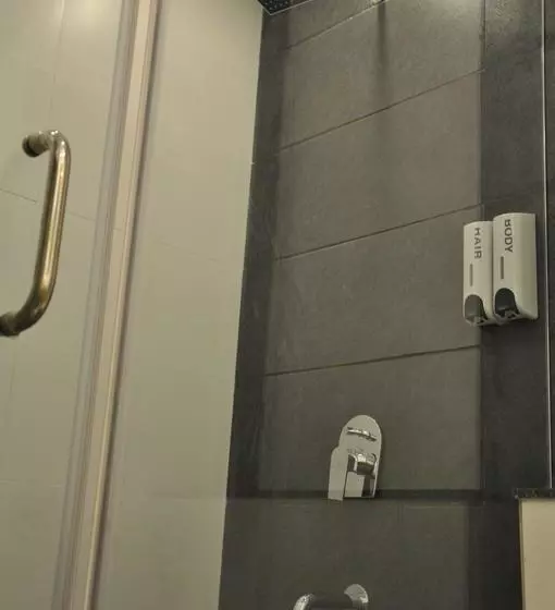 Mango Hotels Tansha Regal