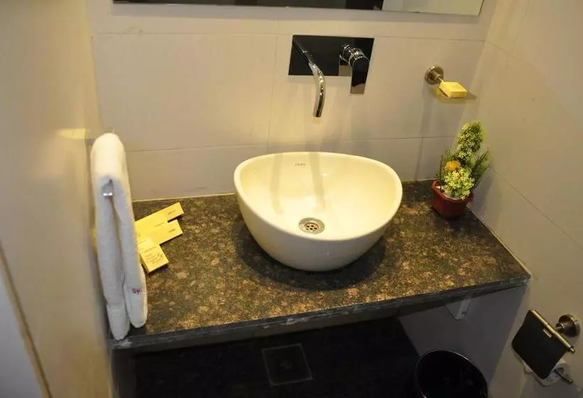 Mango Hotels Tansha Regal