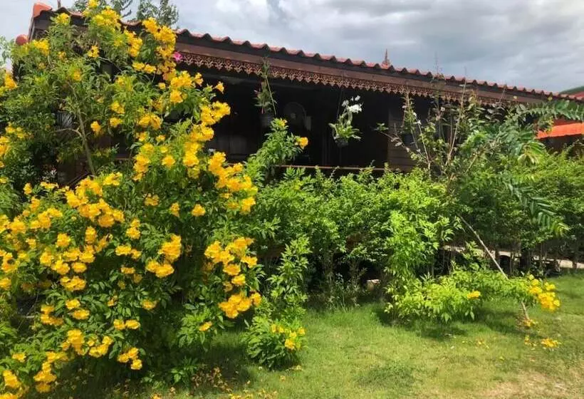 Piarnsri Resort