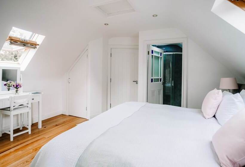 Aamiaismajoitus (B&B) Bay Tree Cottage