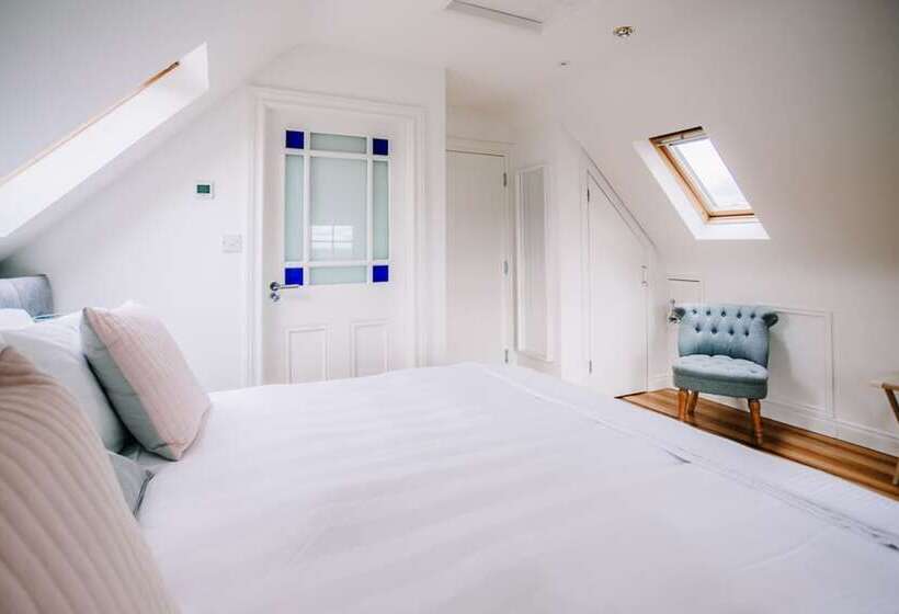 Aamiaismajoitus (B&B) Bay Tree Cottage