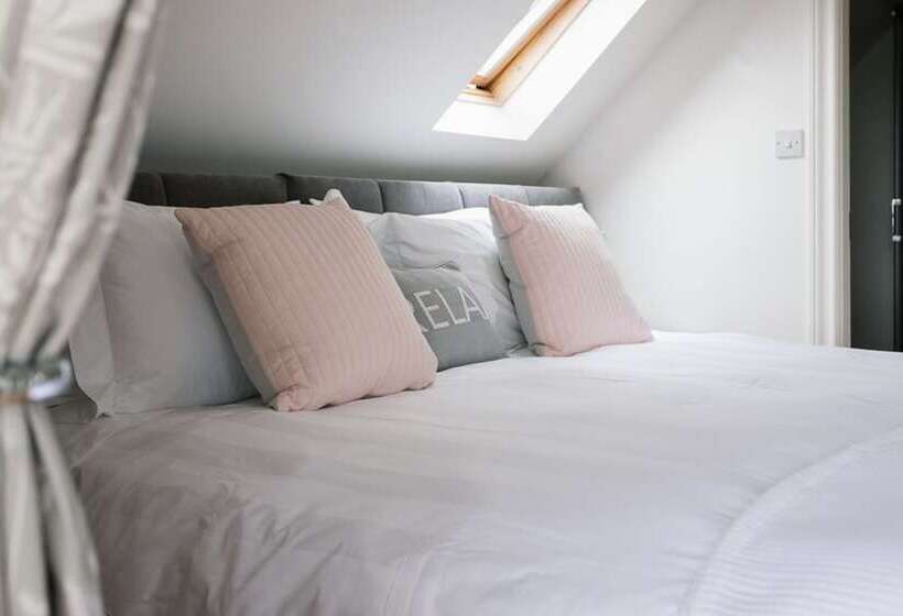 Aamiaismajoitus (B&B) Bay Tree Cottage