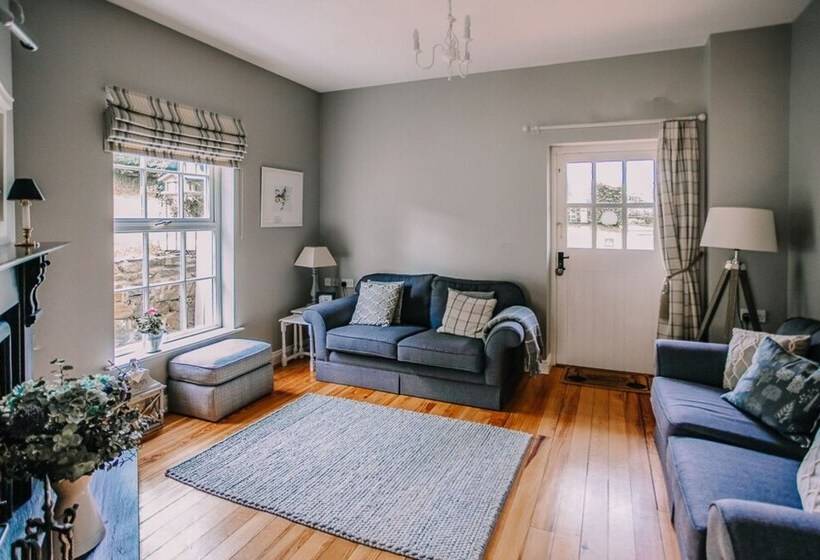 Aamiaismajoitus (B&B) Bay Tree Cottage