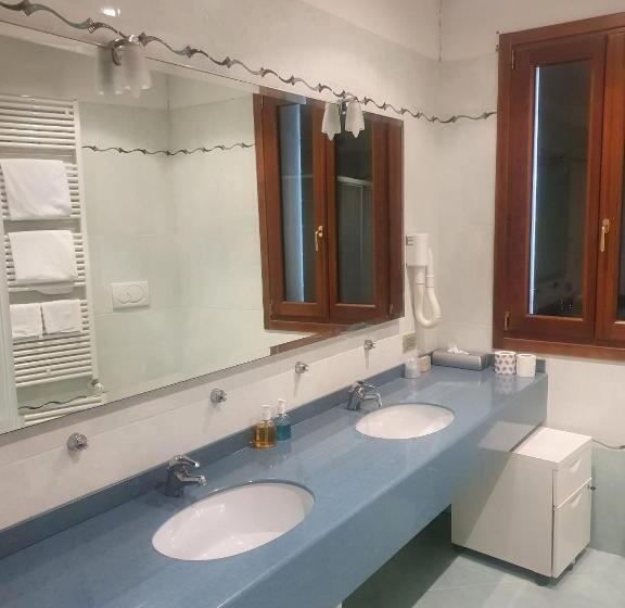 Nocleg ze śniadaniem Casanova Fourrooms