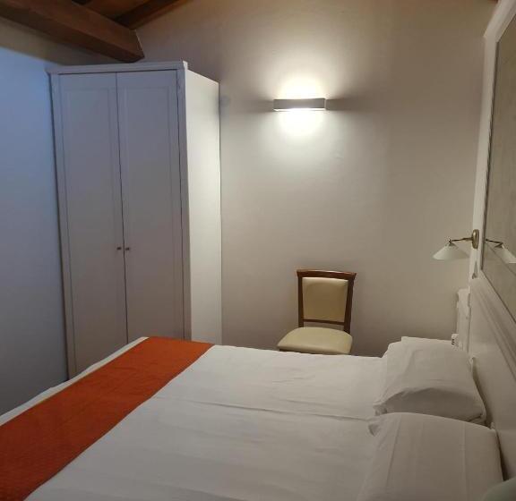 Nocleg ze śniadaniem Casanova Fourrooms