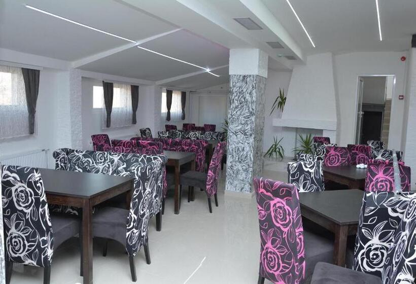 تختخواب و صبحانه Prenociste Bojan 017