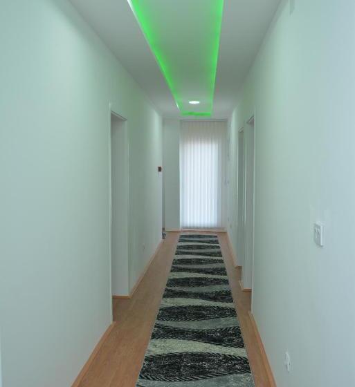 تختخواب و صبحانه Prenociste Bojan 017