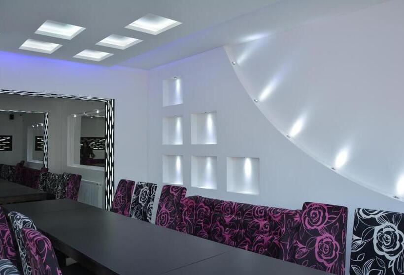 تختخواب و صبحانه Prenociste Bojan 017