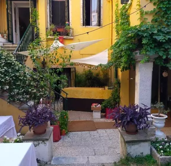 تختخواب و صبحانه Venezia Naturalmente