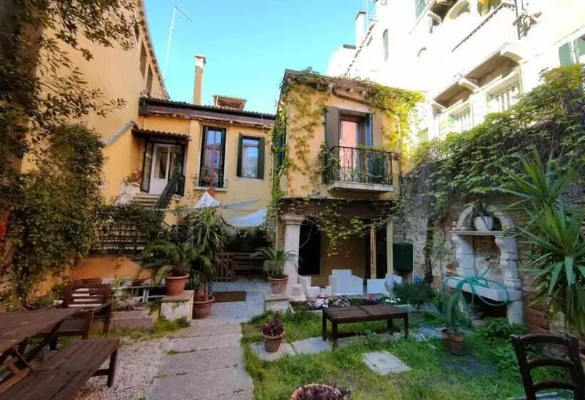 تختخواب و صبحانه Venezia Naturalmente