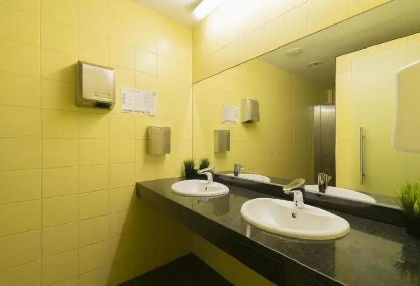 Hi Arrifana Destination Hostel