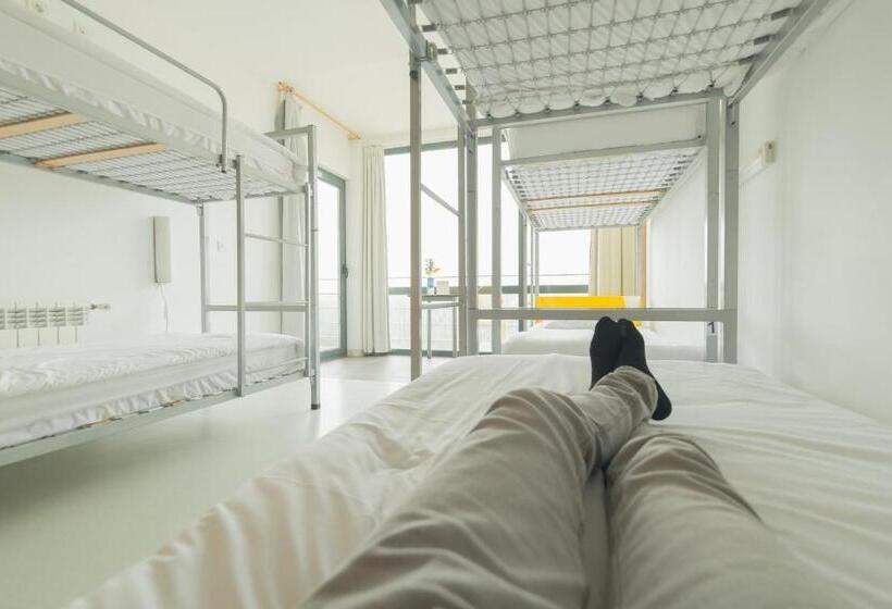 Hi Arrifana Destination Hostel