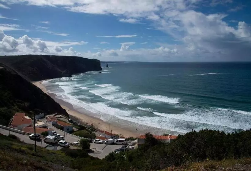 Hi Arrifana Destination Hostel