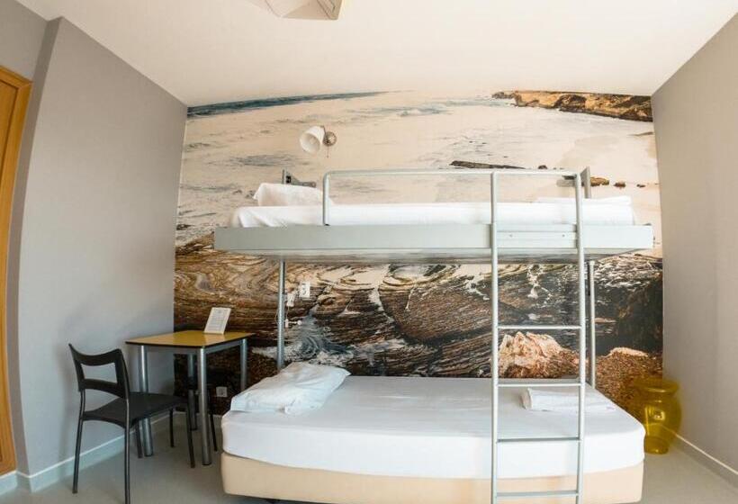 Hi Arrifana Destination Hostel