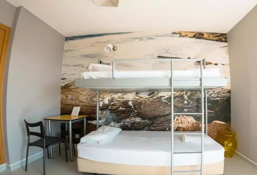 Hi Arrifana Destination Hostel