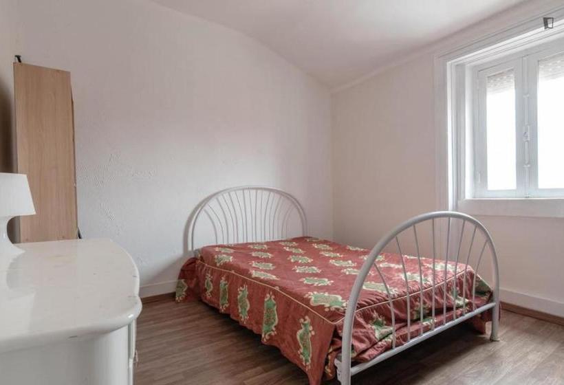 هتل Come Inn Lisbon Penha De França