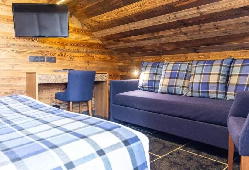 Hotelli Hôtel Alpina & Spa   Restaurant Oxalis