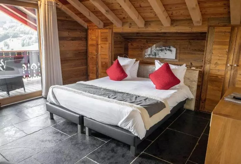 Hotelli Hôtel Alpina & Spa   Restaurant Oxalis