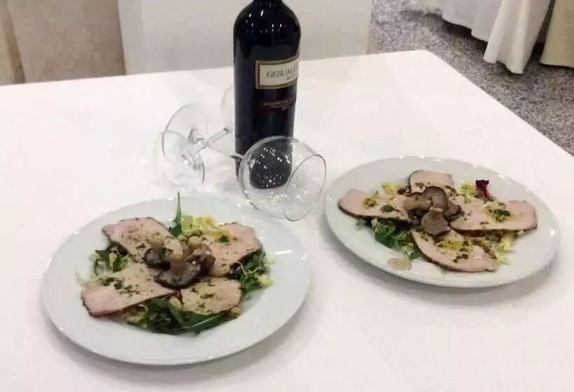 ホテル Ristorante Venusia