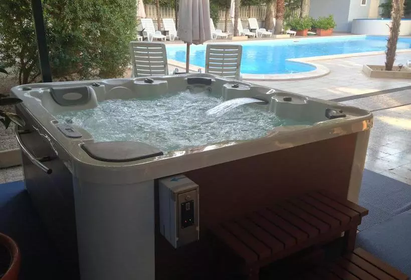 Hotel Rivabella