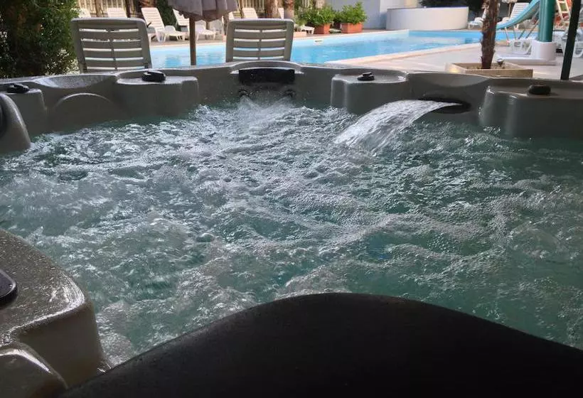 Hotel Rivabella