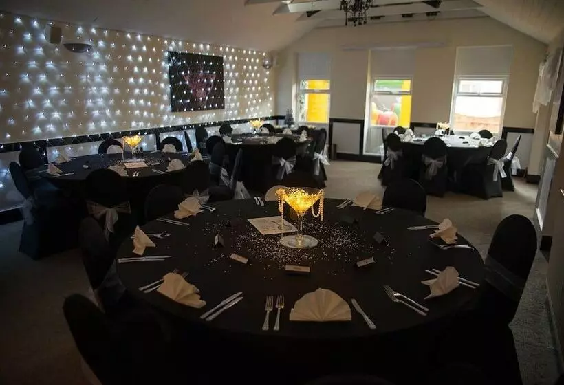 Hotel The Lawns