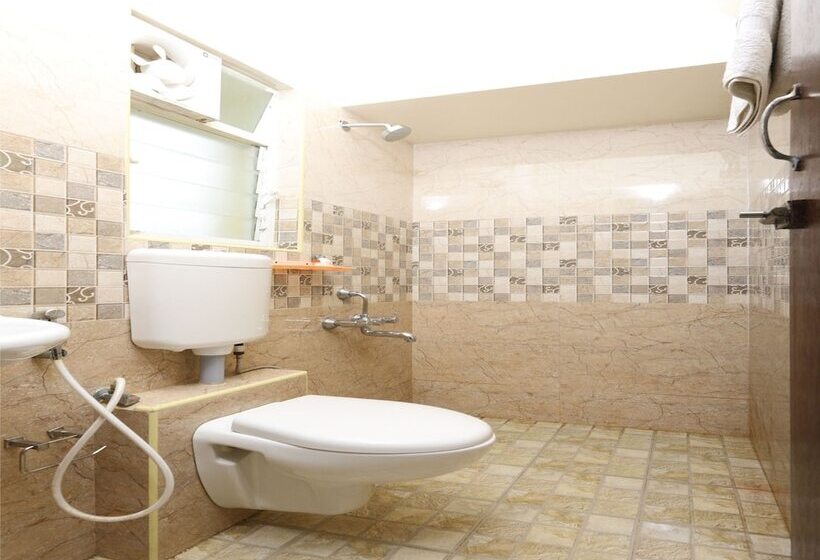 Hotel Treebo Samhaar Residency Thoraipakkam