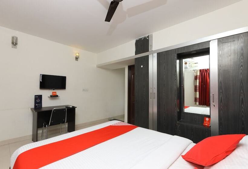 Hotel Treebo Samhaar Residency Thoraipakkam