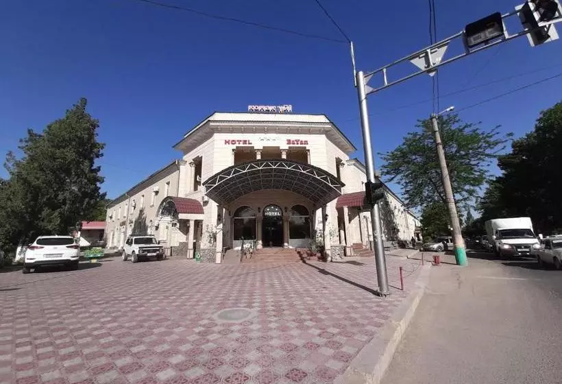 هتل ваyan