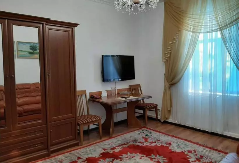 هتل ваyan