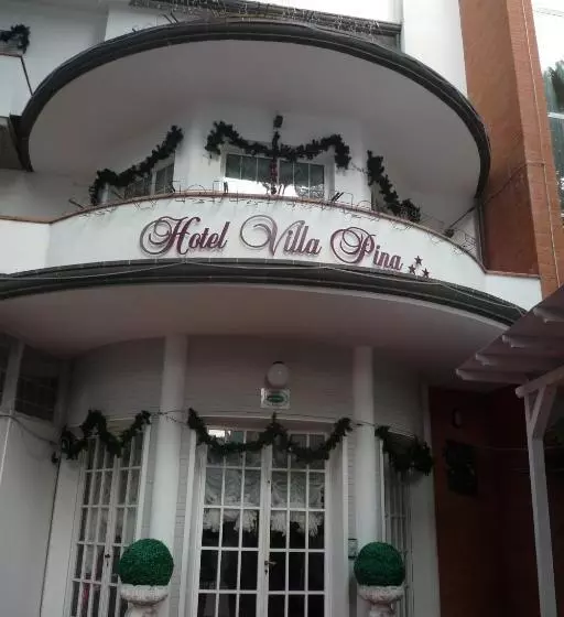 Hotelli Villa Pina