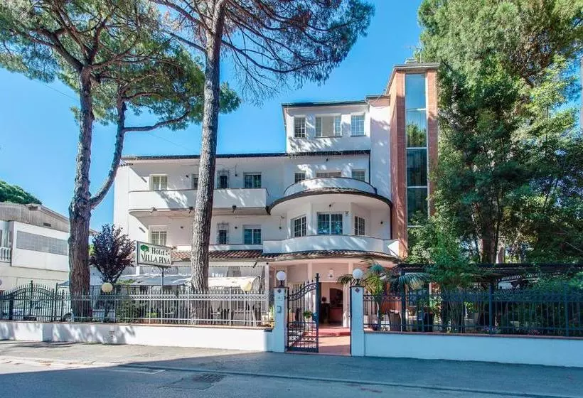 Hotelli Villa Pina
