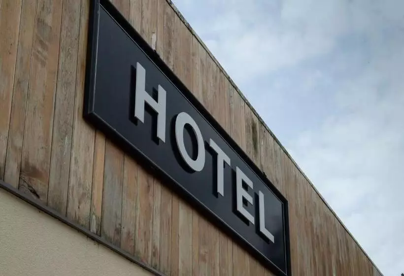 Sandford House Hotel Wetherspoon