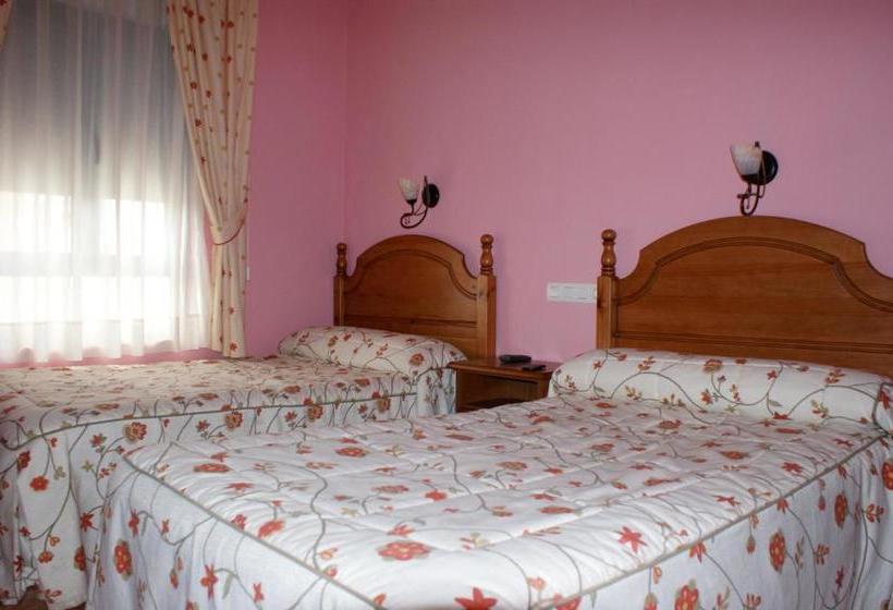 Общежитие Hostal Carazo