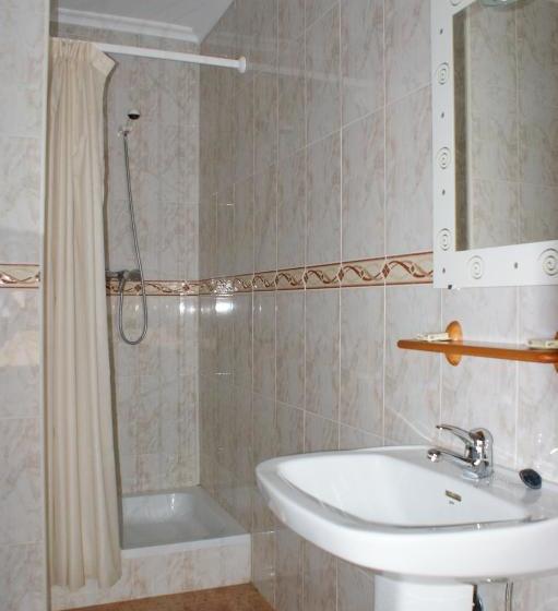 Общежитие Hostal Carazo