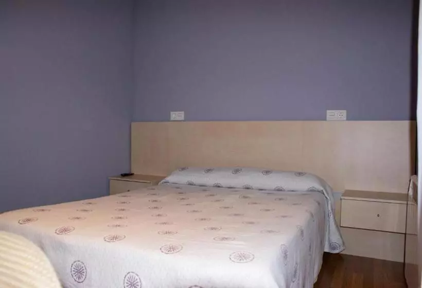 هاستل Hostal Carazo