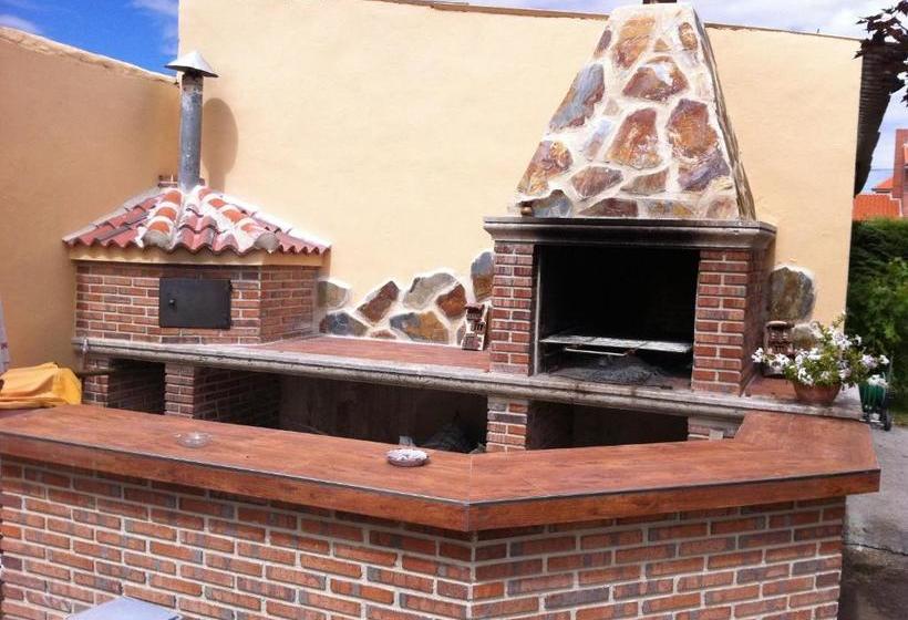 Общежитие Hostal Carazo