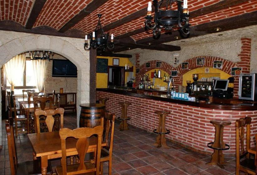 Общежитие Hostal Carazo